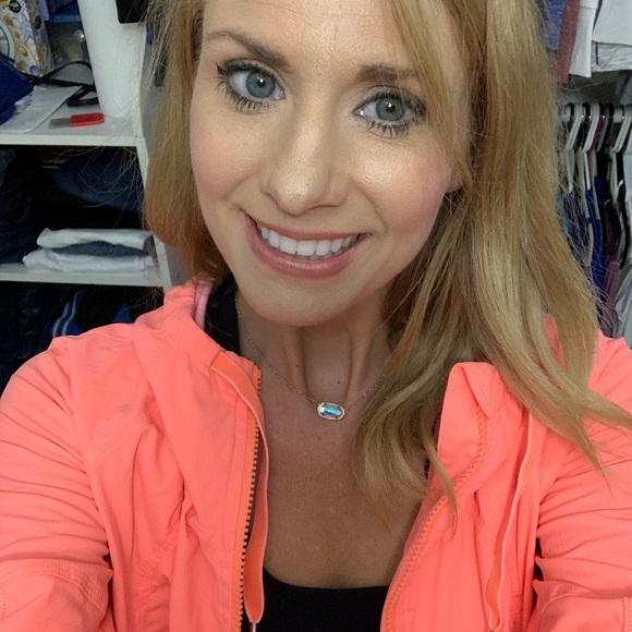 Meet your Posher, Lisabeth - Picture 4 of 4